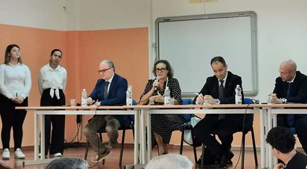 All’IO di Luzzi un evento su educazione finanziaria con la vicepresidente Rossella Sirianni e gli esperti della Banca d’Italia